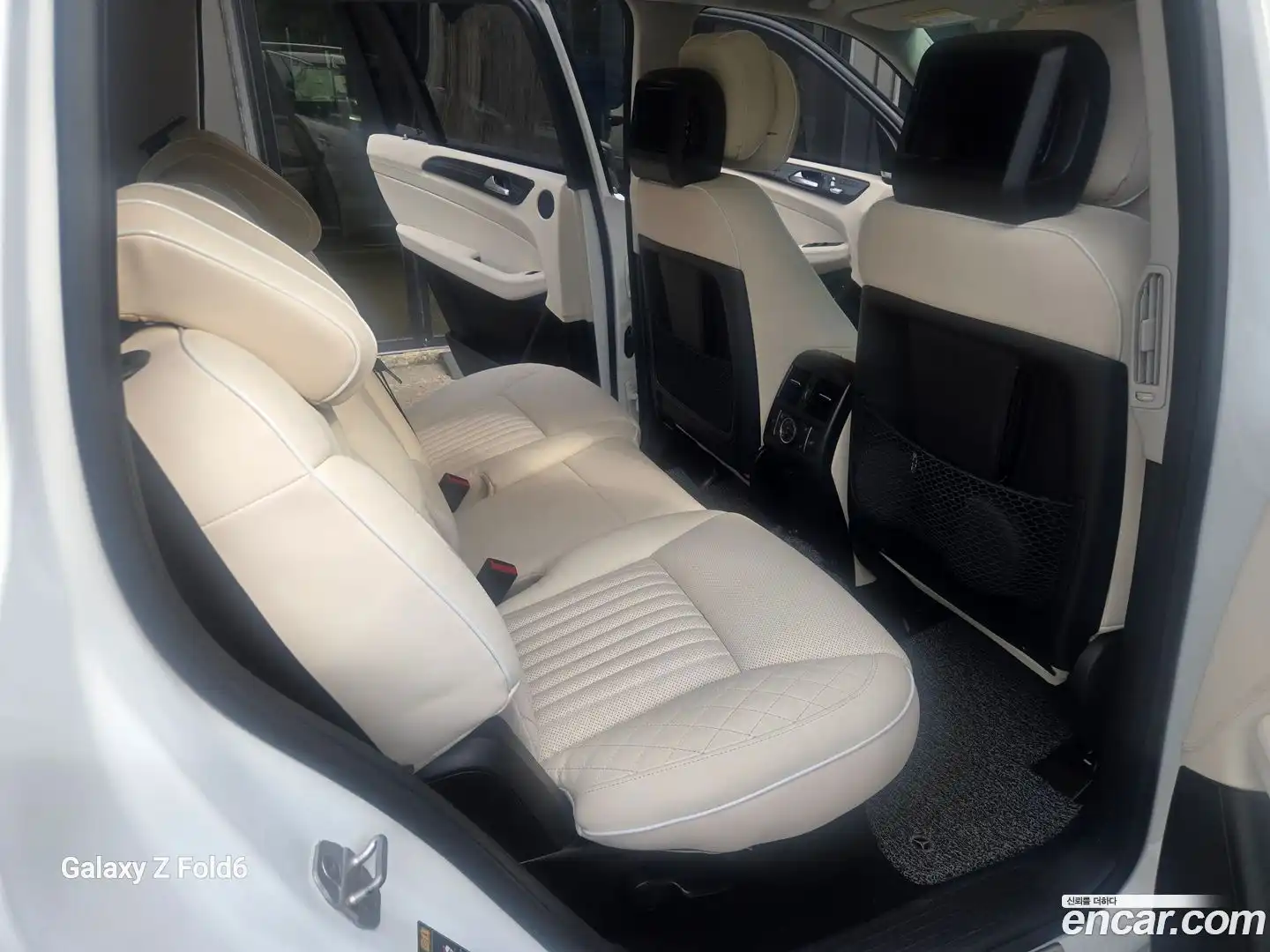 GLS-Class Mercedes-Benz 2016.10-OPTION-017