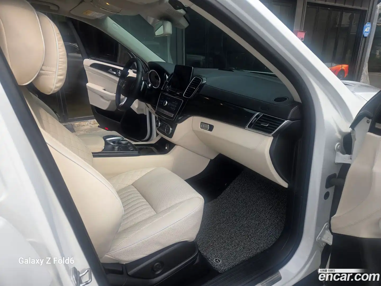 GLS-Class Mercedes-Benz 2016.10-OPTION-018