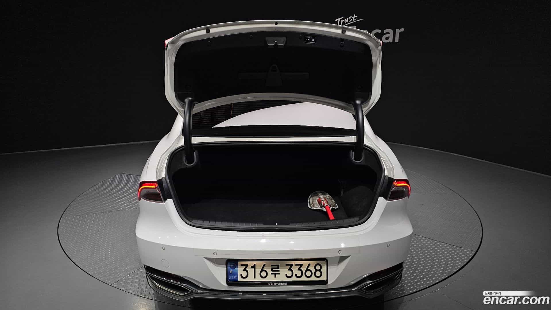 Grandeur Hyundai 2020.9-OPTION-024