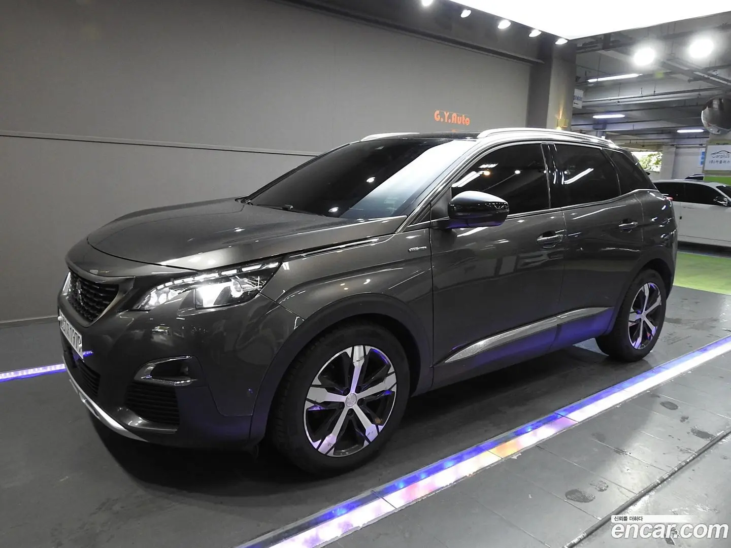Main__Slider__Photo:3008 Peugeot 2018.4-0