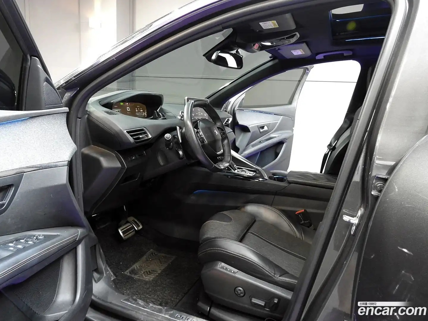 3008 Peugeot 2018.4-OPTION-017