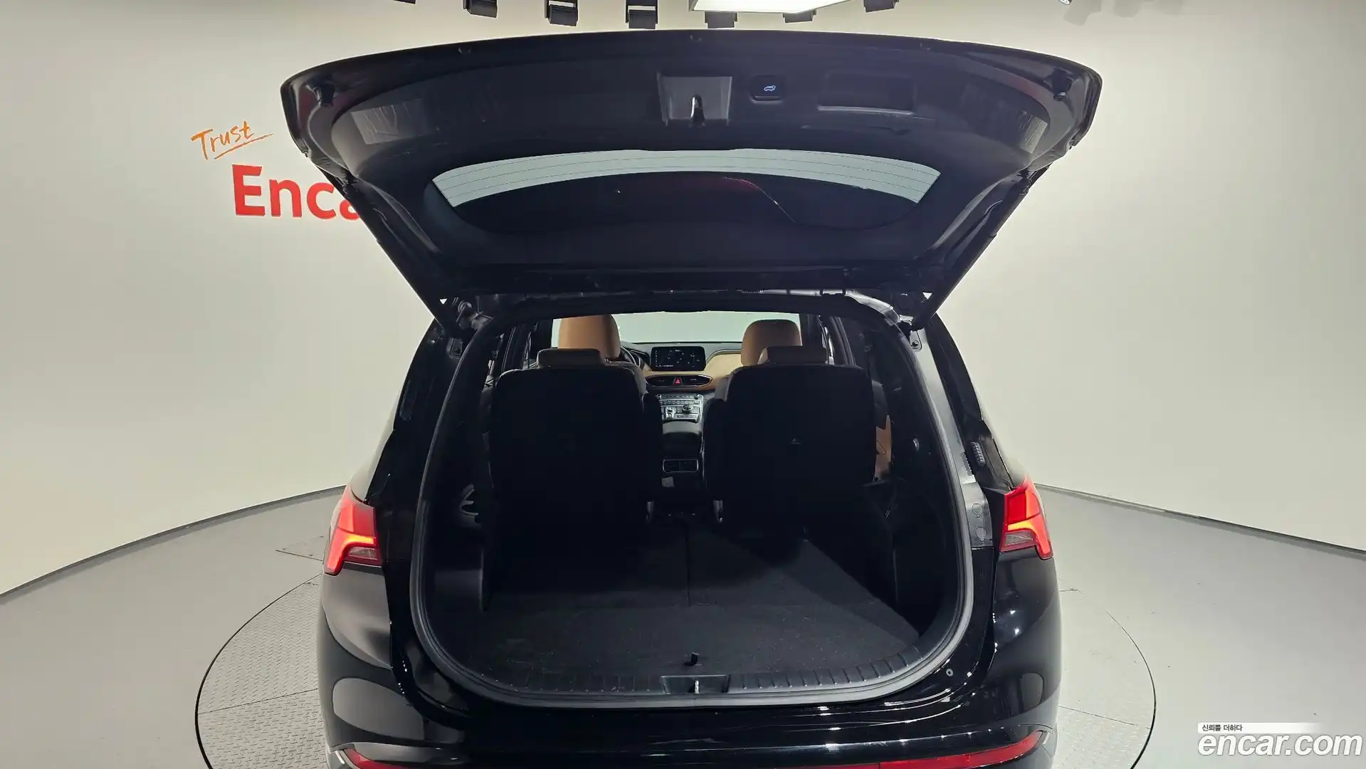 Santafe Hyundai 2023.1-OPTION-023