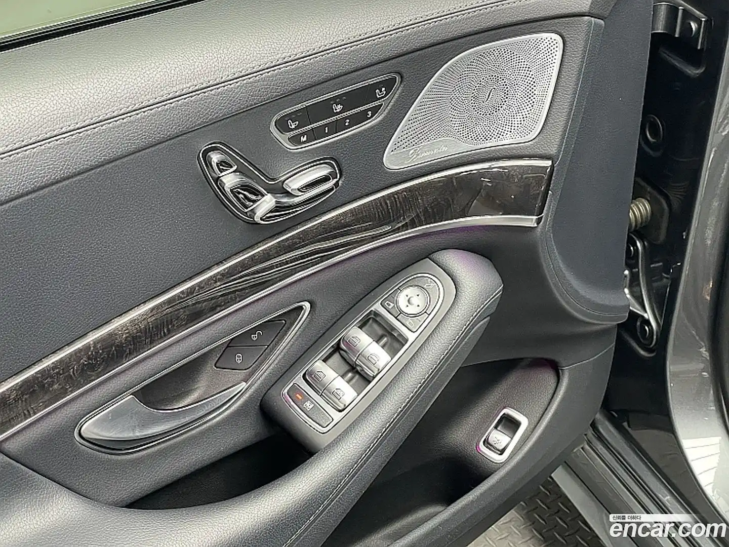 S-Class Mercedes-Benz 2019.9-OPTION-023