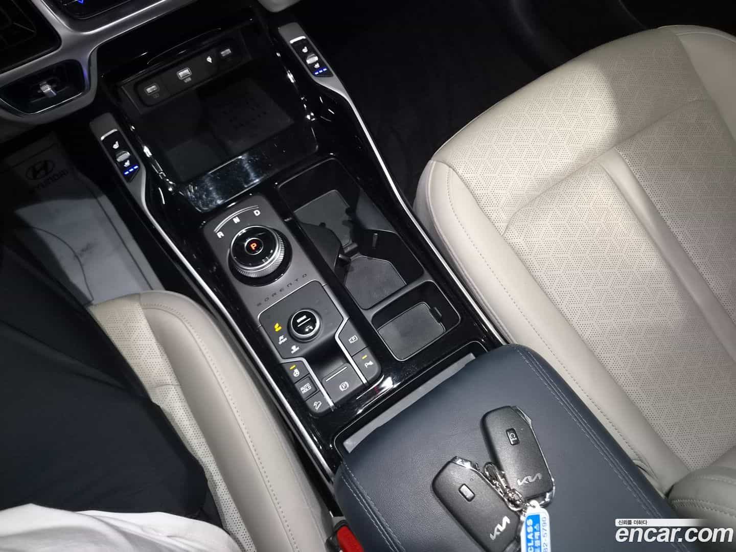 Sorento Kia 2023.7-OPTION-015