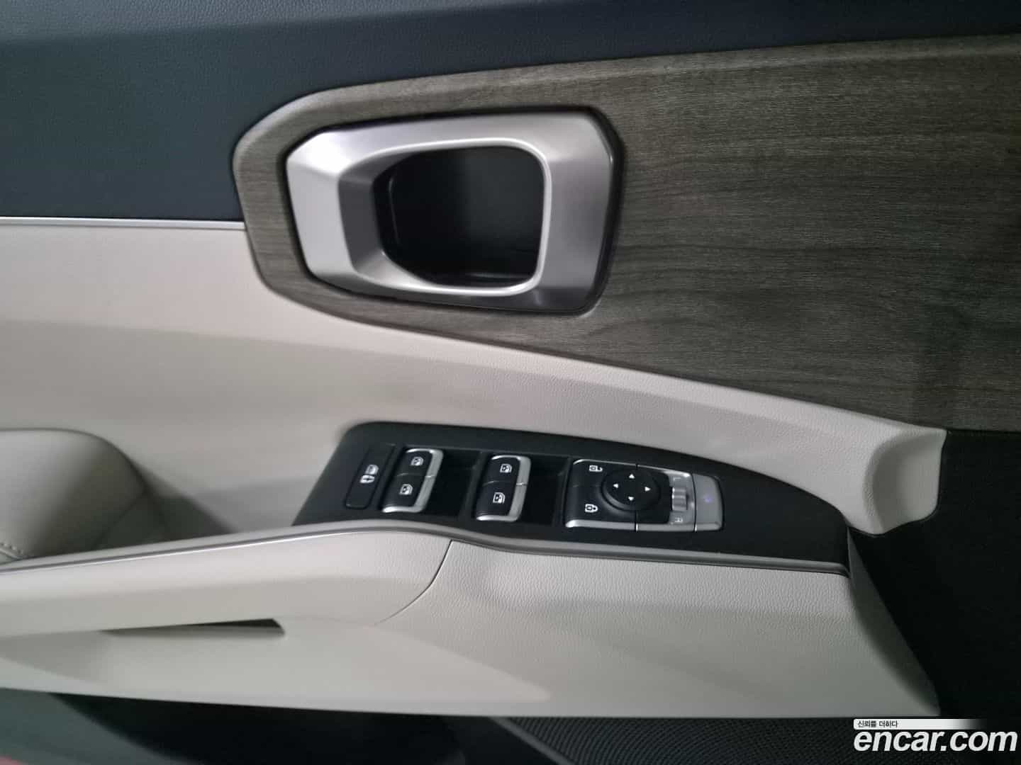 Sorento Kia 2023.7-OPTION-017