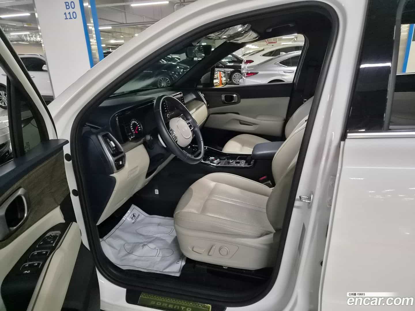 Sorento Kia 2023.7-OPTION-018