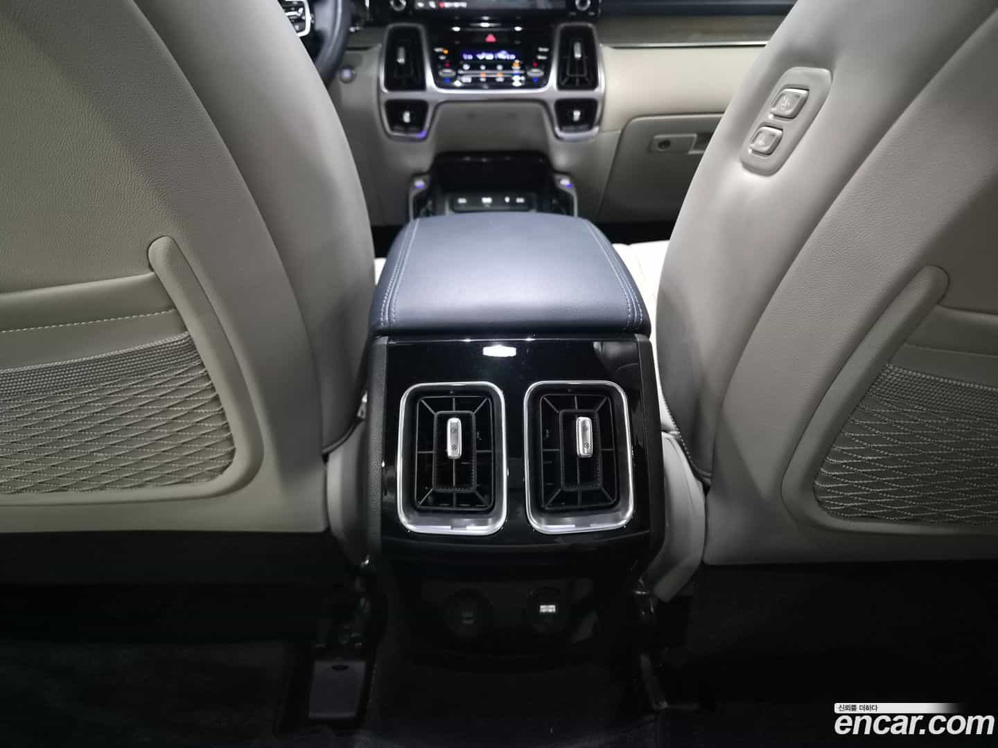 Sorento Kia 2023.7-OPTION-020