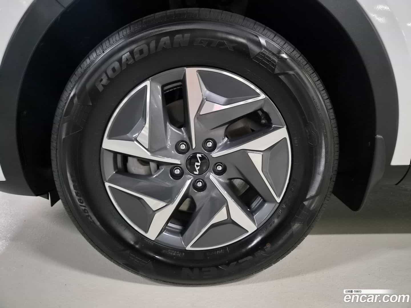 Sorento Kia 2023.7-OPTION-024