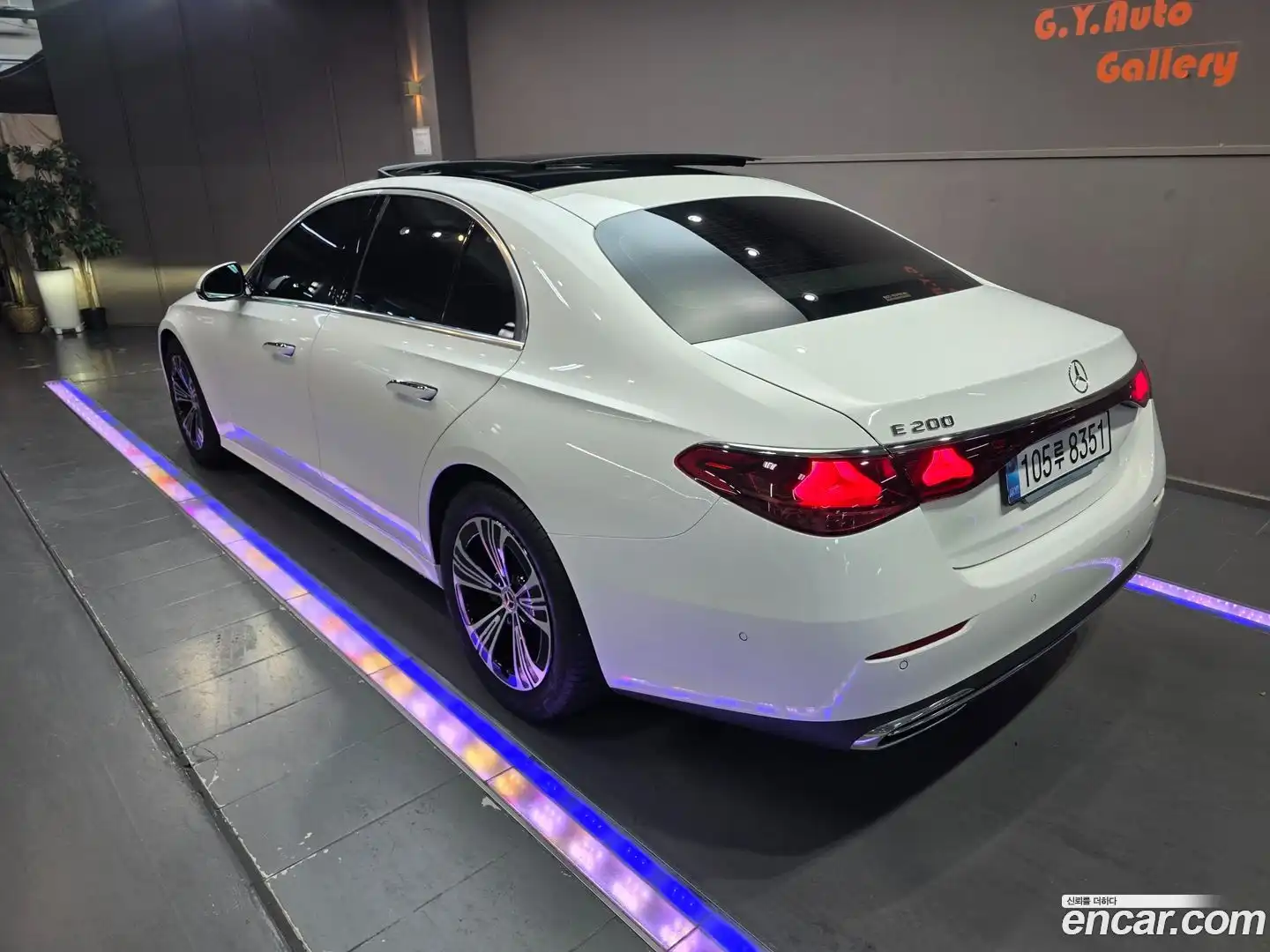 E-Class Mercedes-Benz 2025.7-OUTER-002