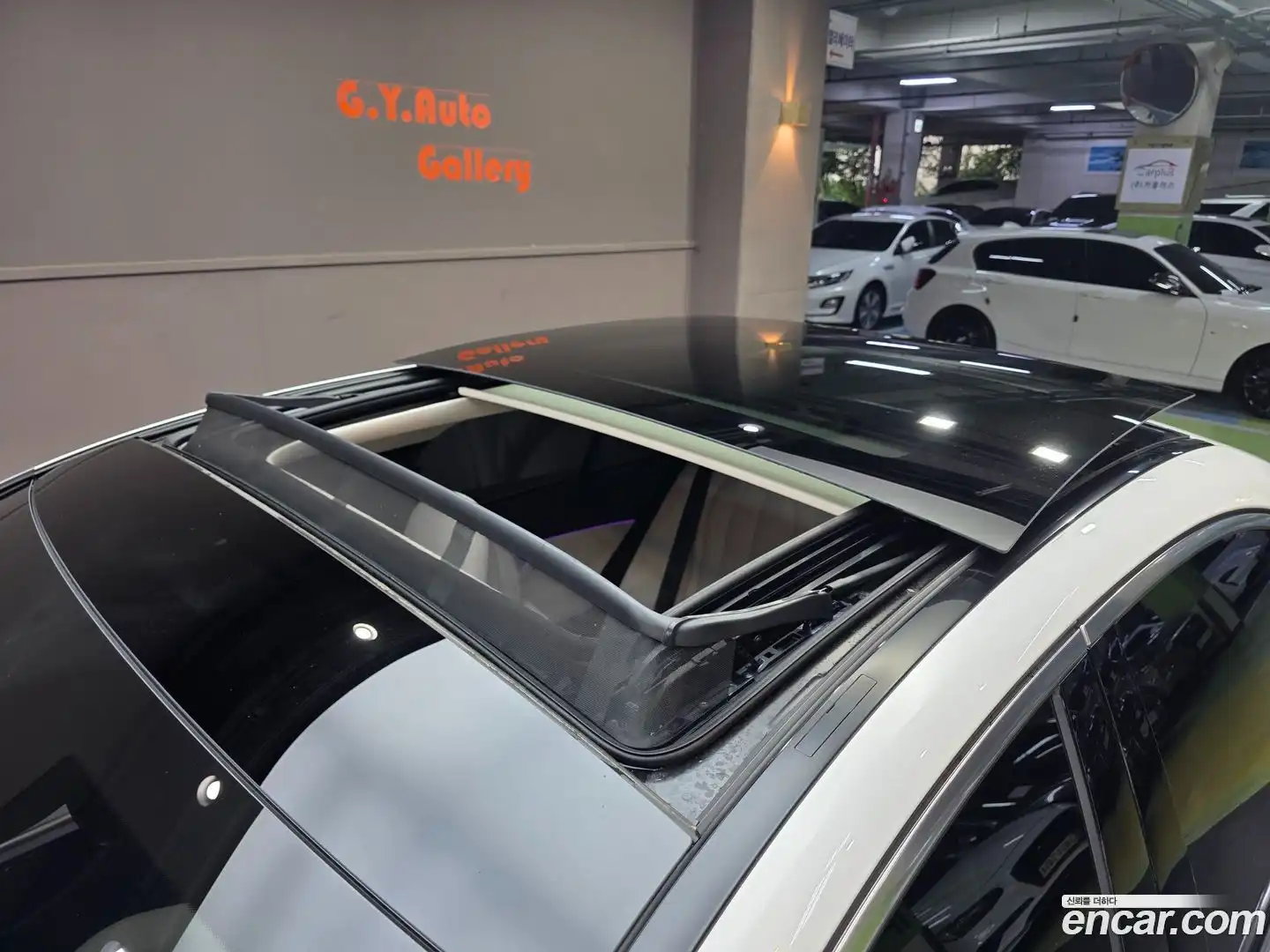 E-Class Mercedes-Benz 2025.7-OPTION-015