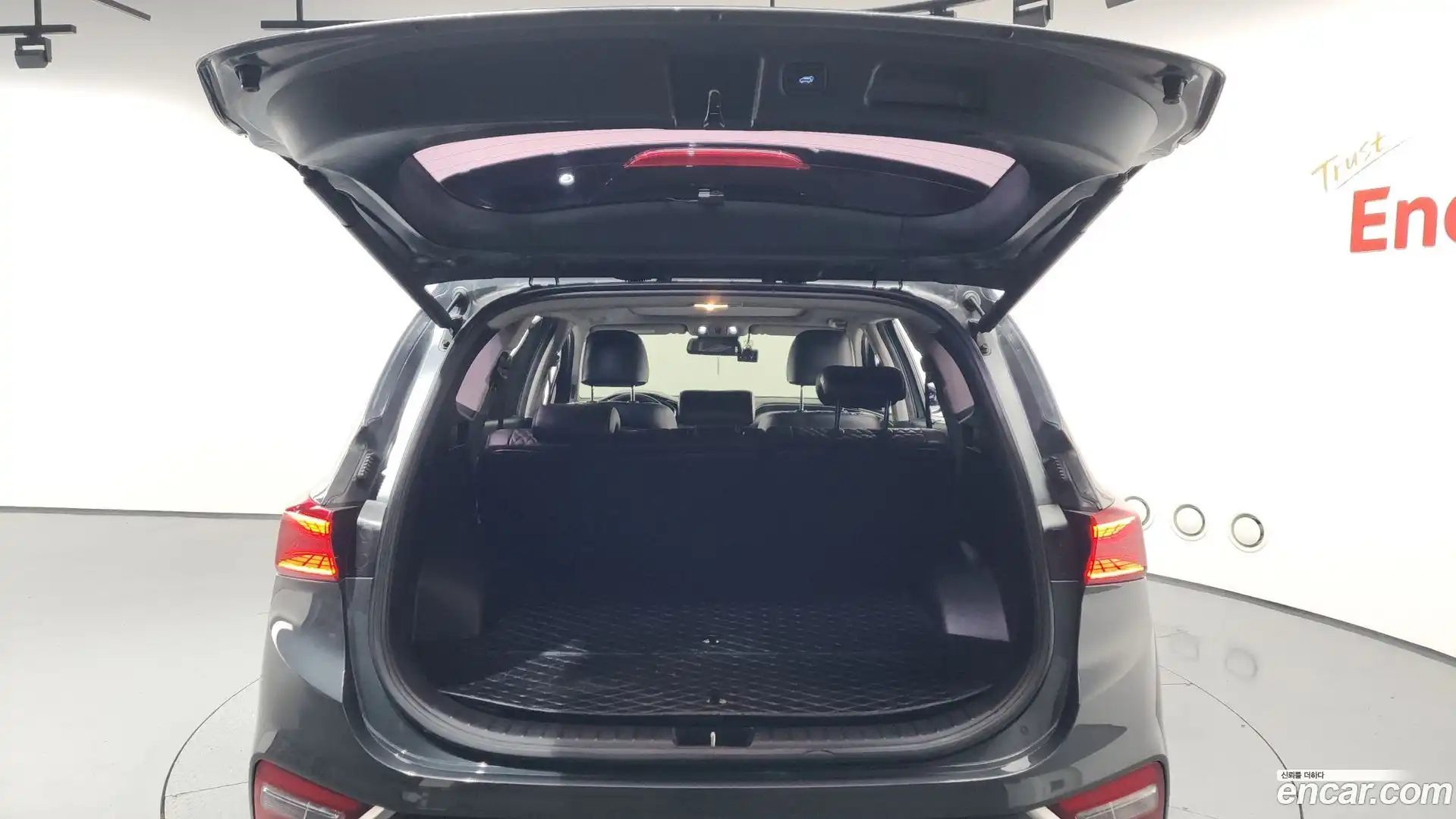 Santafe Hyundai 2018.3-OPTION-024