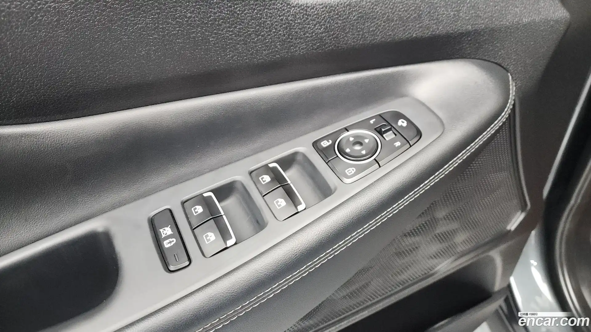 Santafe Hyundai 2018.3-OPTION-050