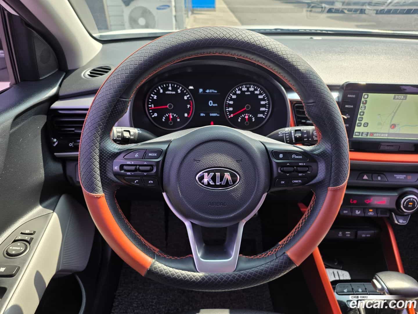 Stonic Kia 2018.1-INNER-010