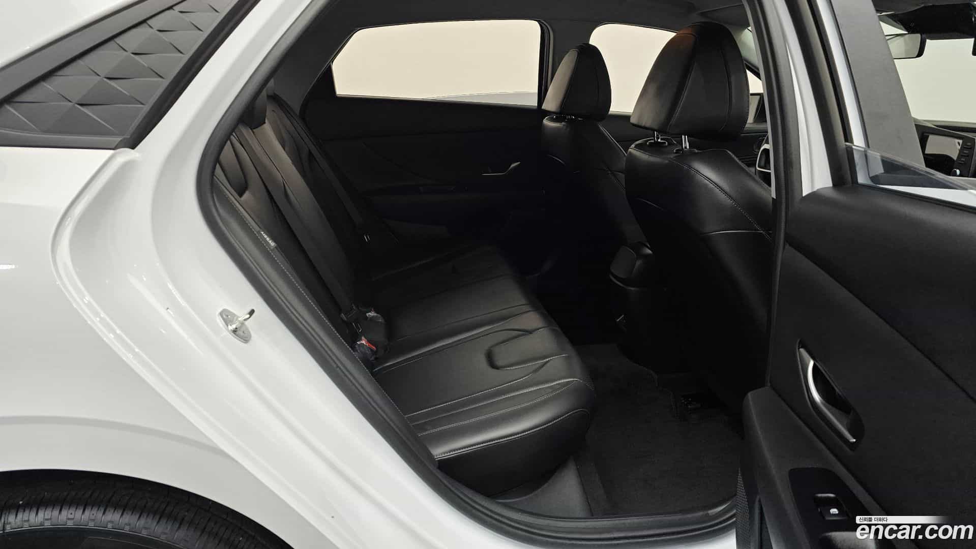 AVANTE Hyundai 2024.5-OPTION-015