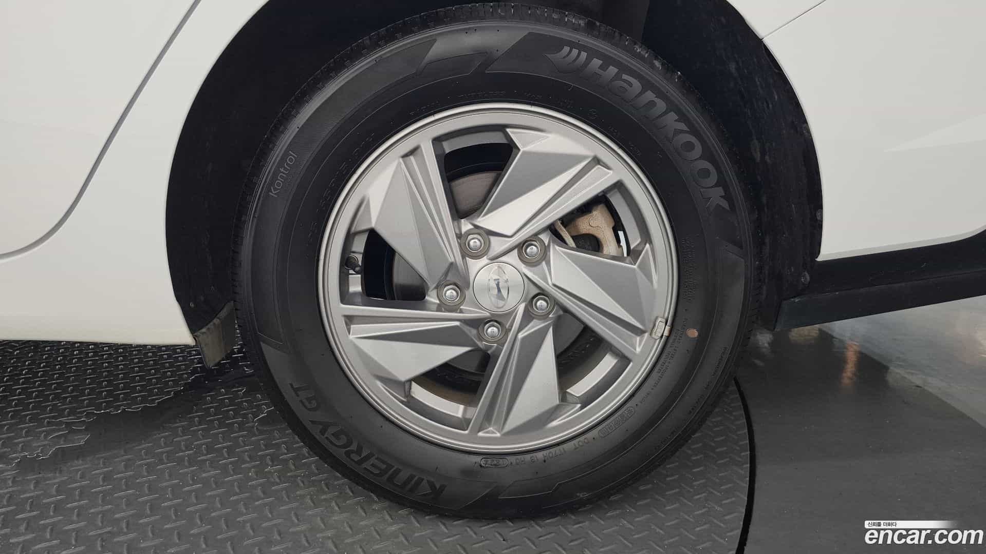 AVANTE Hyundai 2024.5-OUTER-031