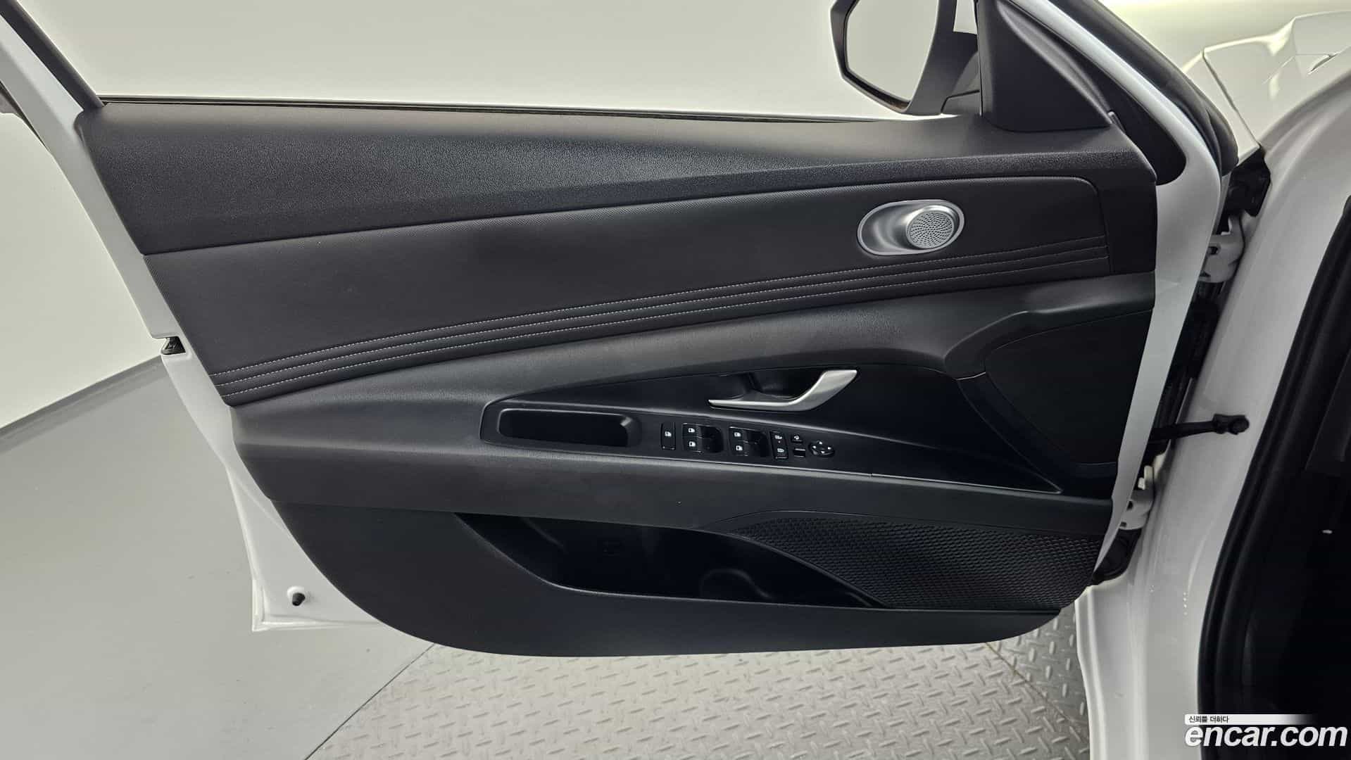 AVANTE Hyundai 2024.5-INNER-034