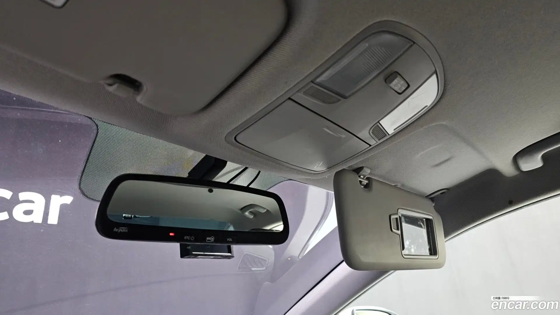AVANTE Hyundai 2018.0-OPTION-022
