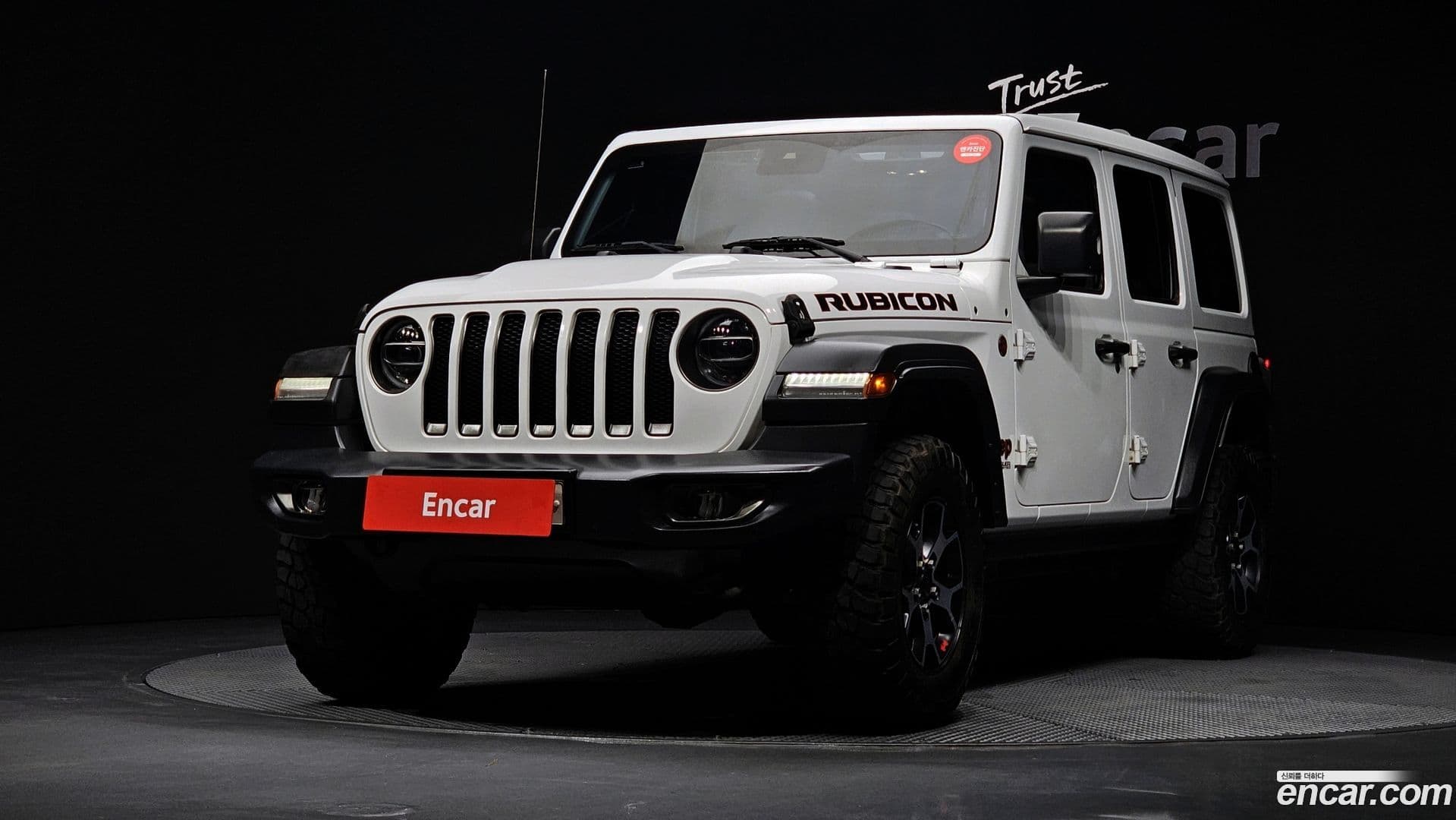 Main__Slider__Photo:Wrangler Jeep 2019.11-0