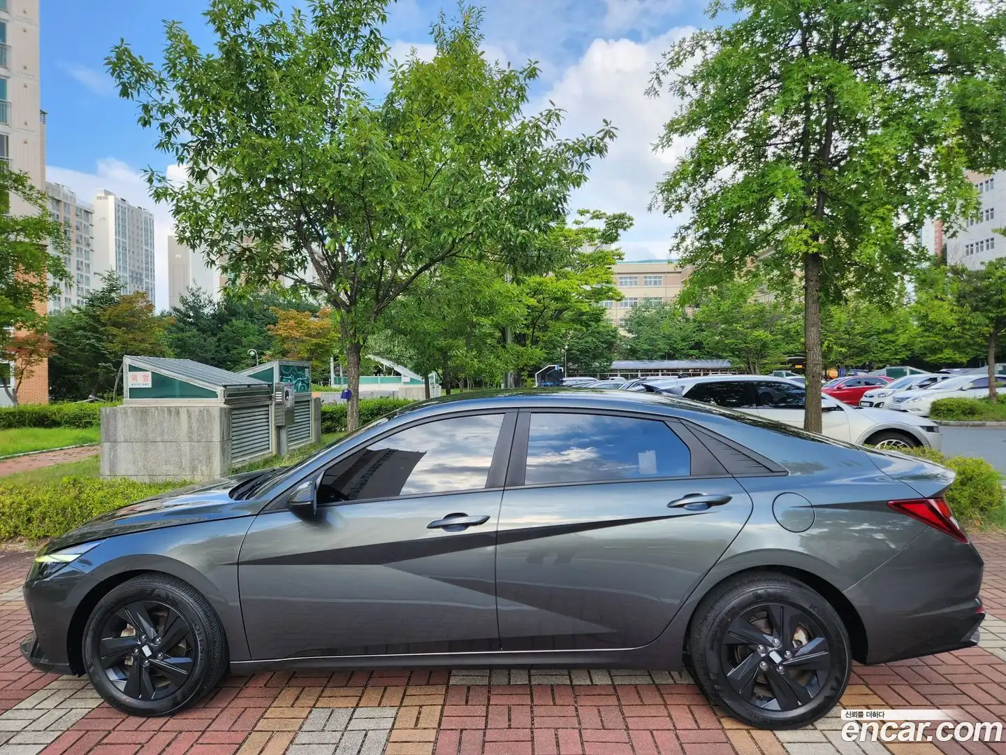 AVANTE Hyundai 2022.5-OUTER-002