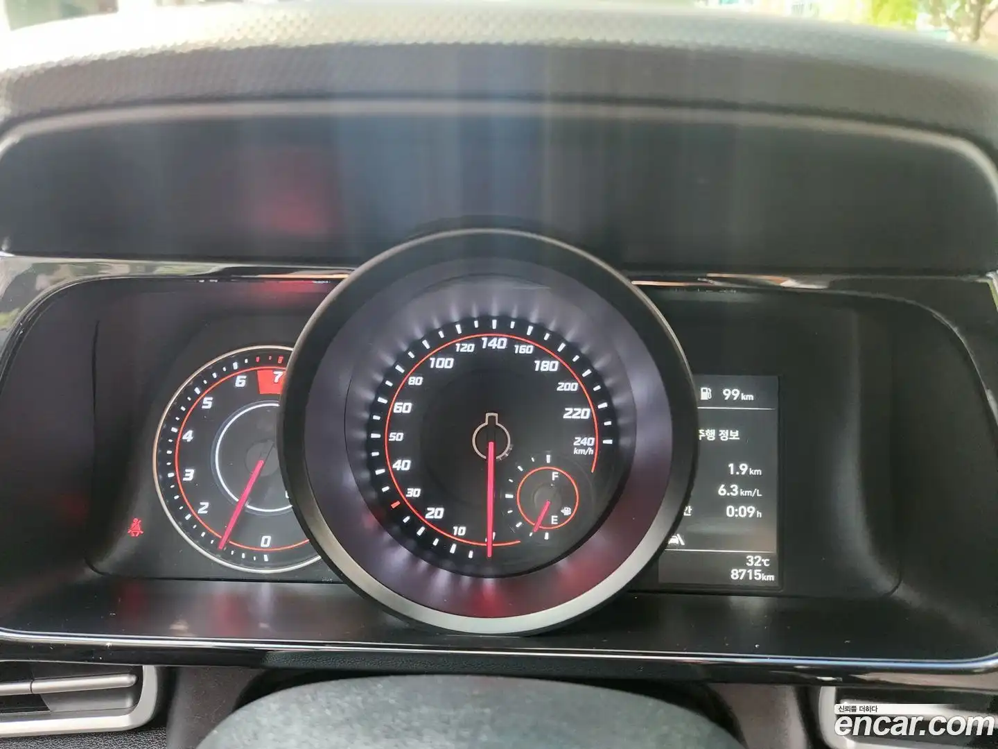 AVANTE Hyundai 2022.5-OPTION-015