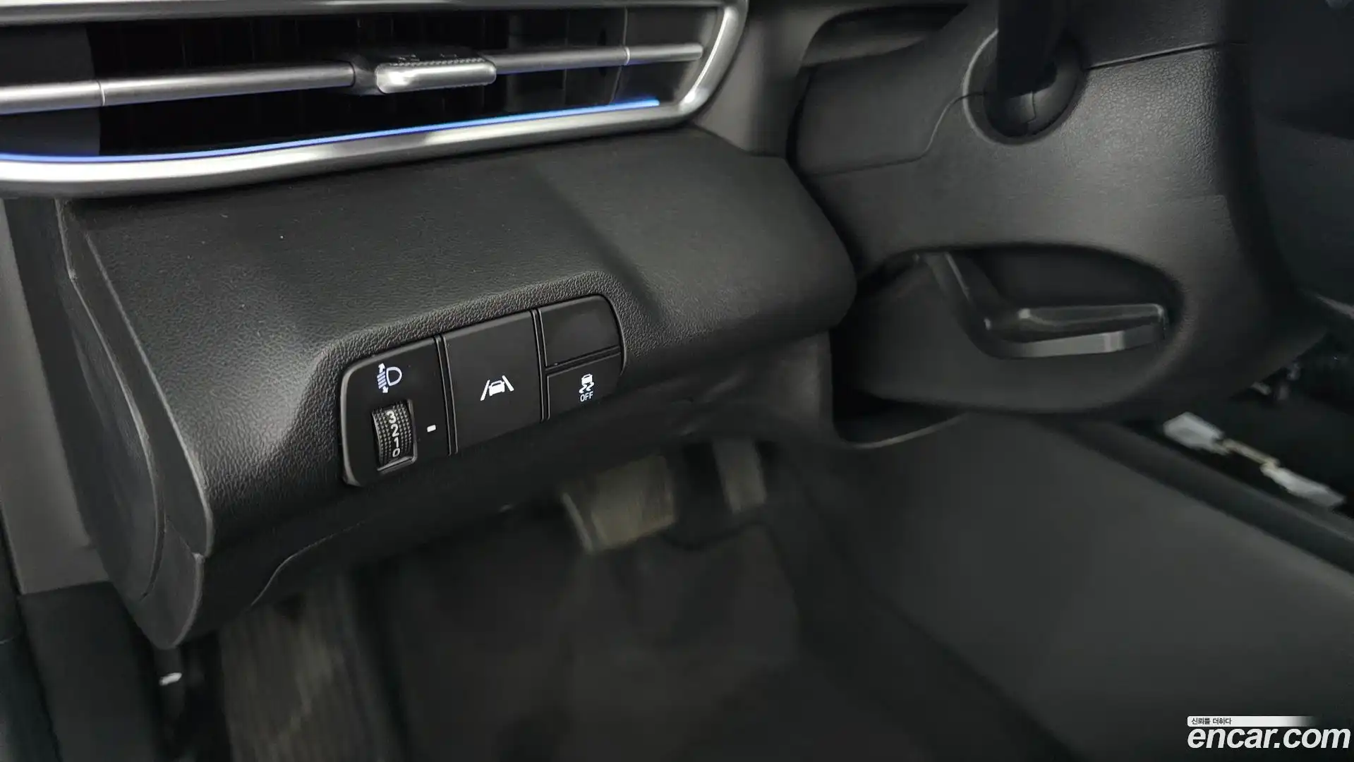 AVANTE Hyundai 2020.6-OPTION-023