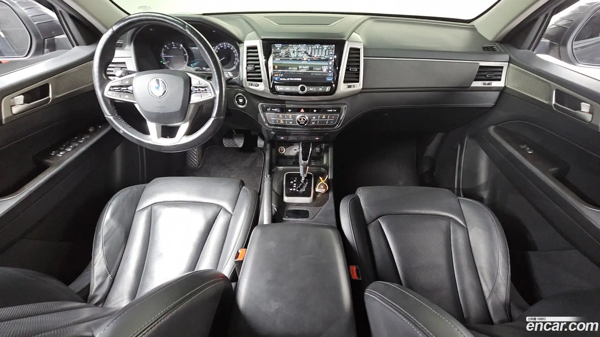 Rexton KG Mobility 2018.7-INNER-007