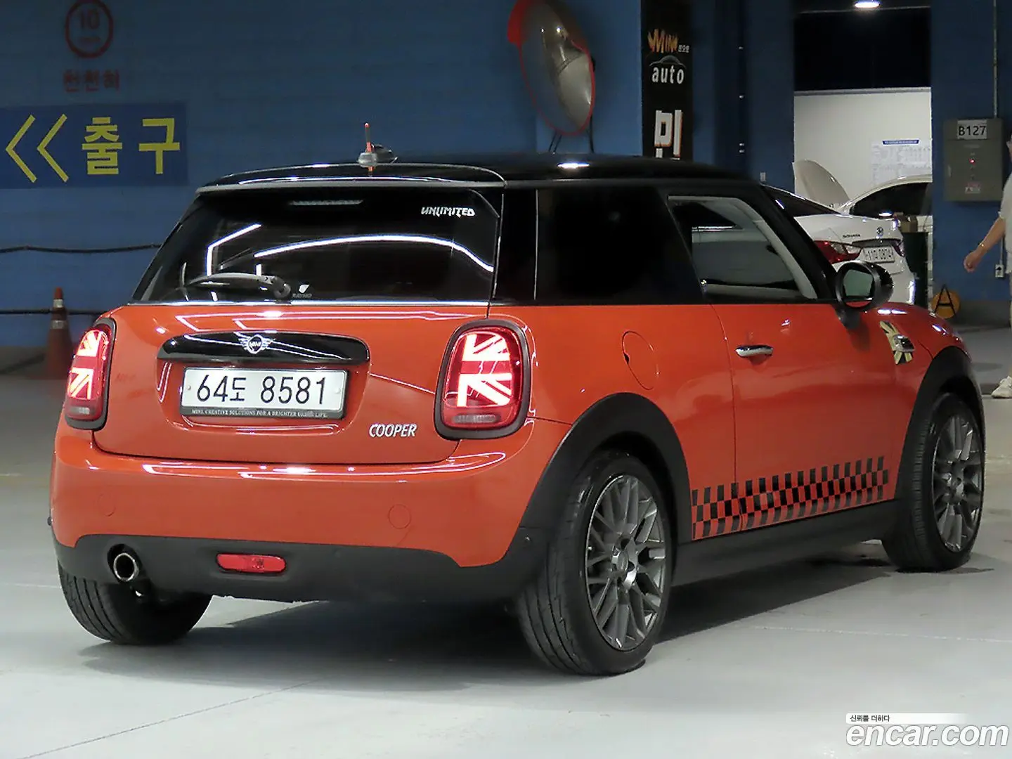 Main__Slider__Photo:Cooper Mini 2019.5-1
