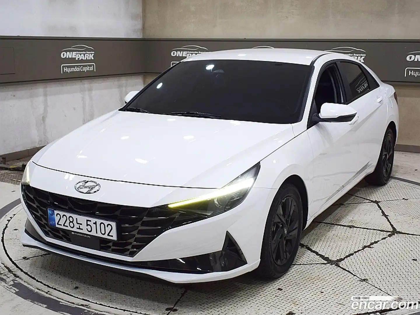 AVANTE Hyundai 2023.1-OUTER-001