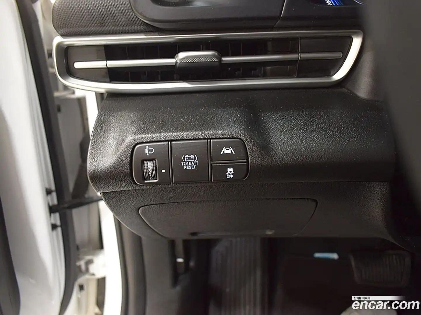 AVANTE Hyundai 2023.1-OPTION-020