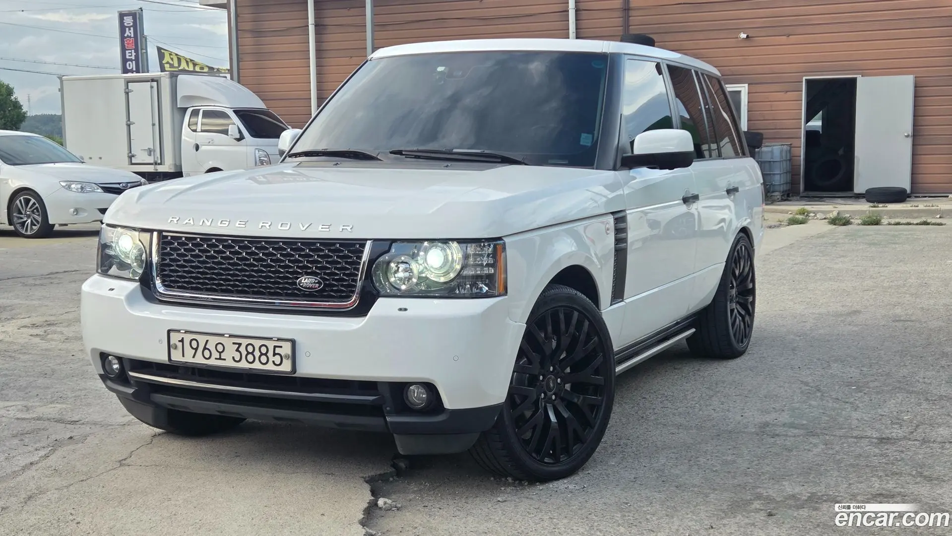 Main__Slider__Photo:Range Rover Land Rover 2011.2-0