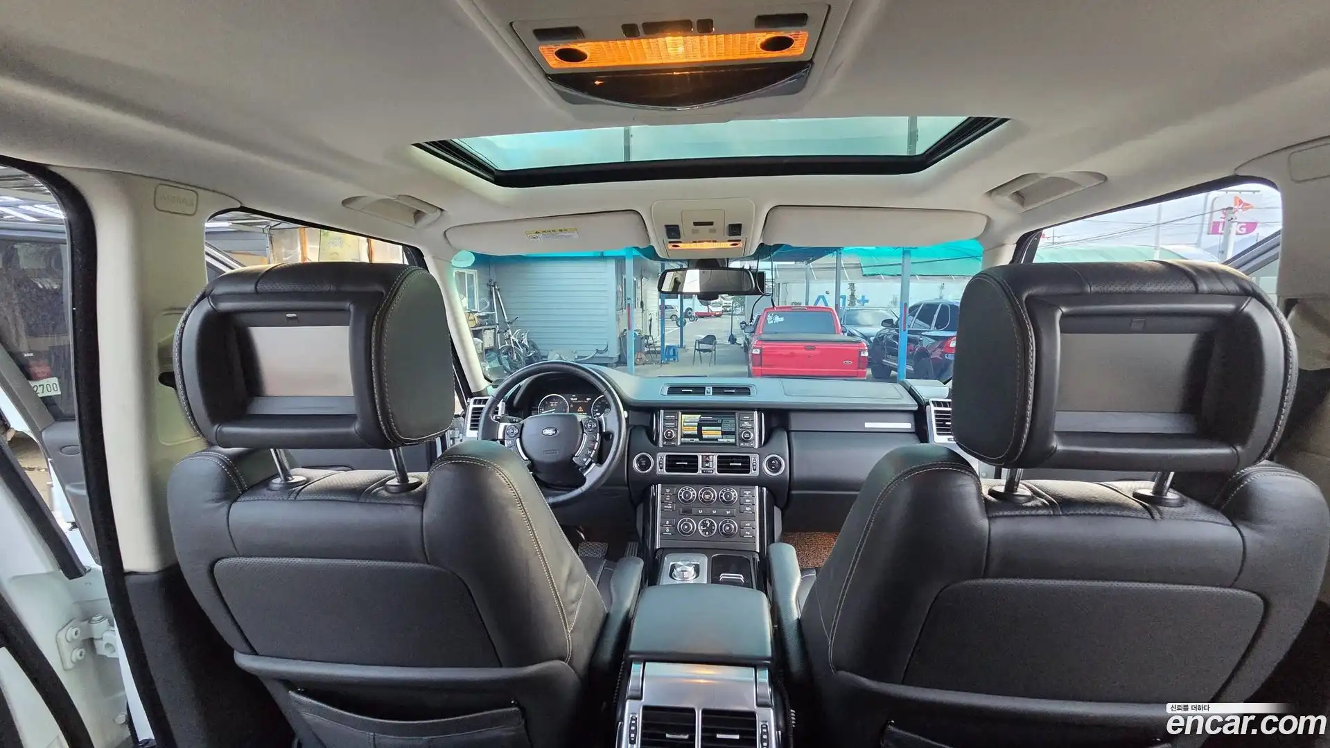 Range Rover Land Rover 2011.2-INNER-007