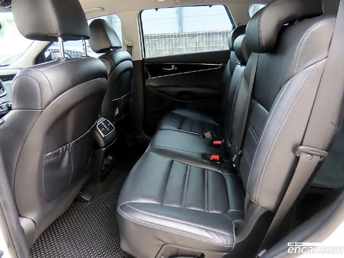 Sorento Kia 2017.8-OUTER-006