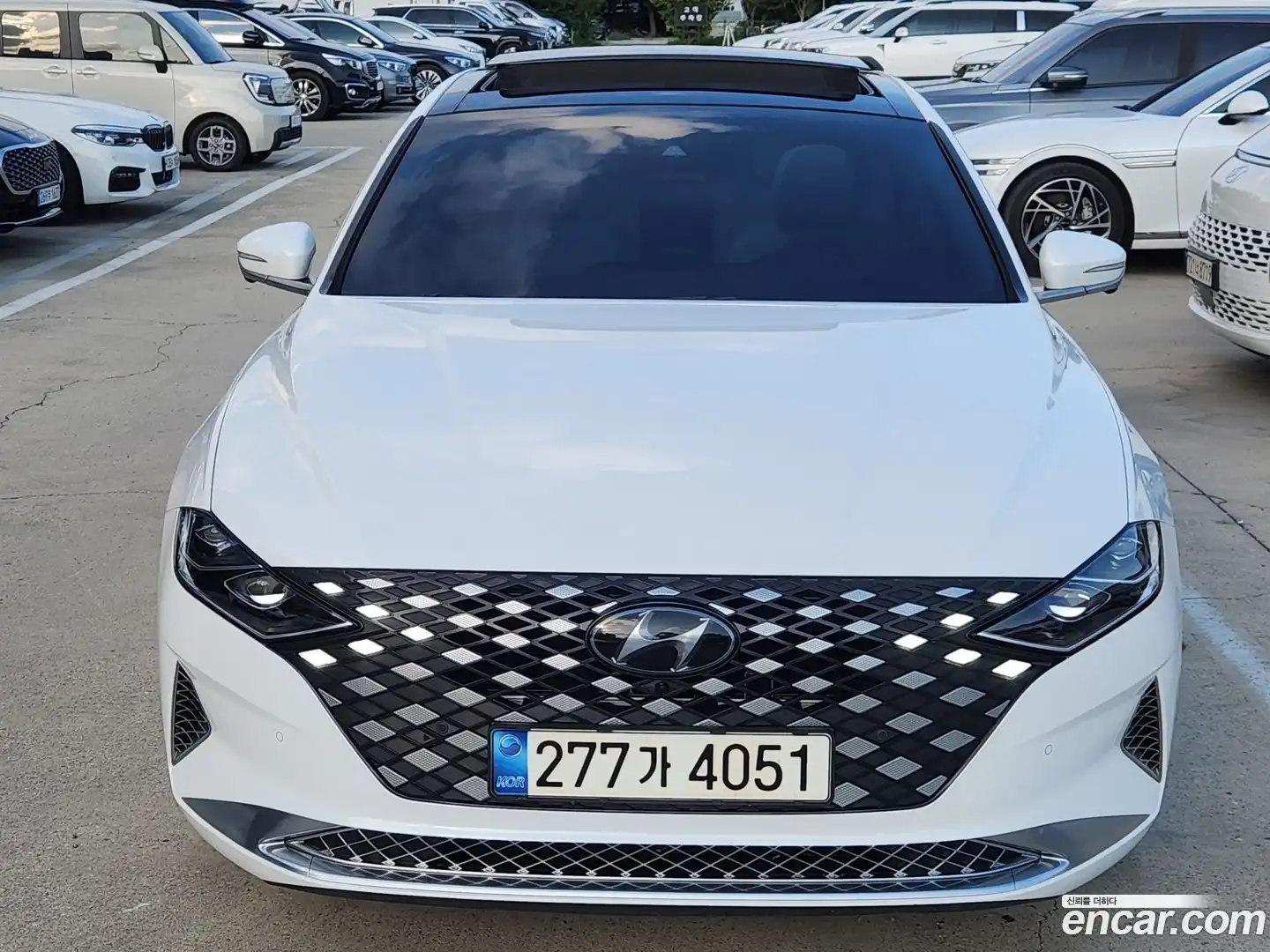 Grandeur Hyundai 2022.4-OUTER-003
