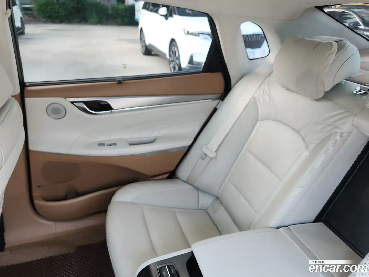 Grandeur Hyundai 2022.4-INNER-010