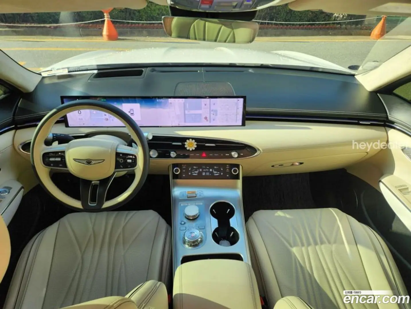 Main__Slider__Photo:GV70 Genesis 2025.0-0