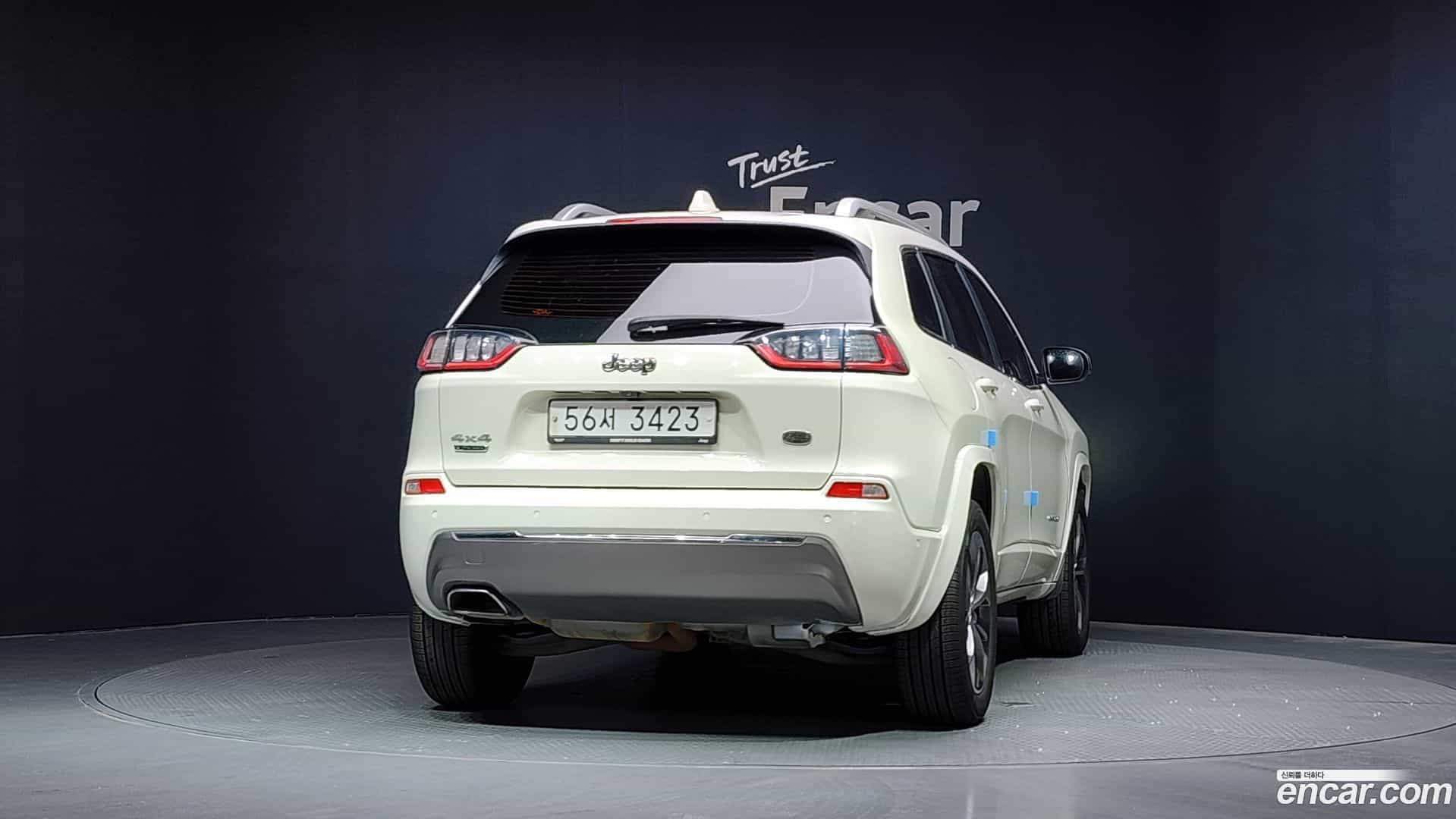 Cherokee Jeep 2019.3-OUTER-004