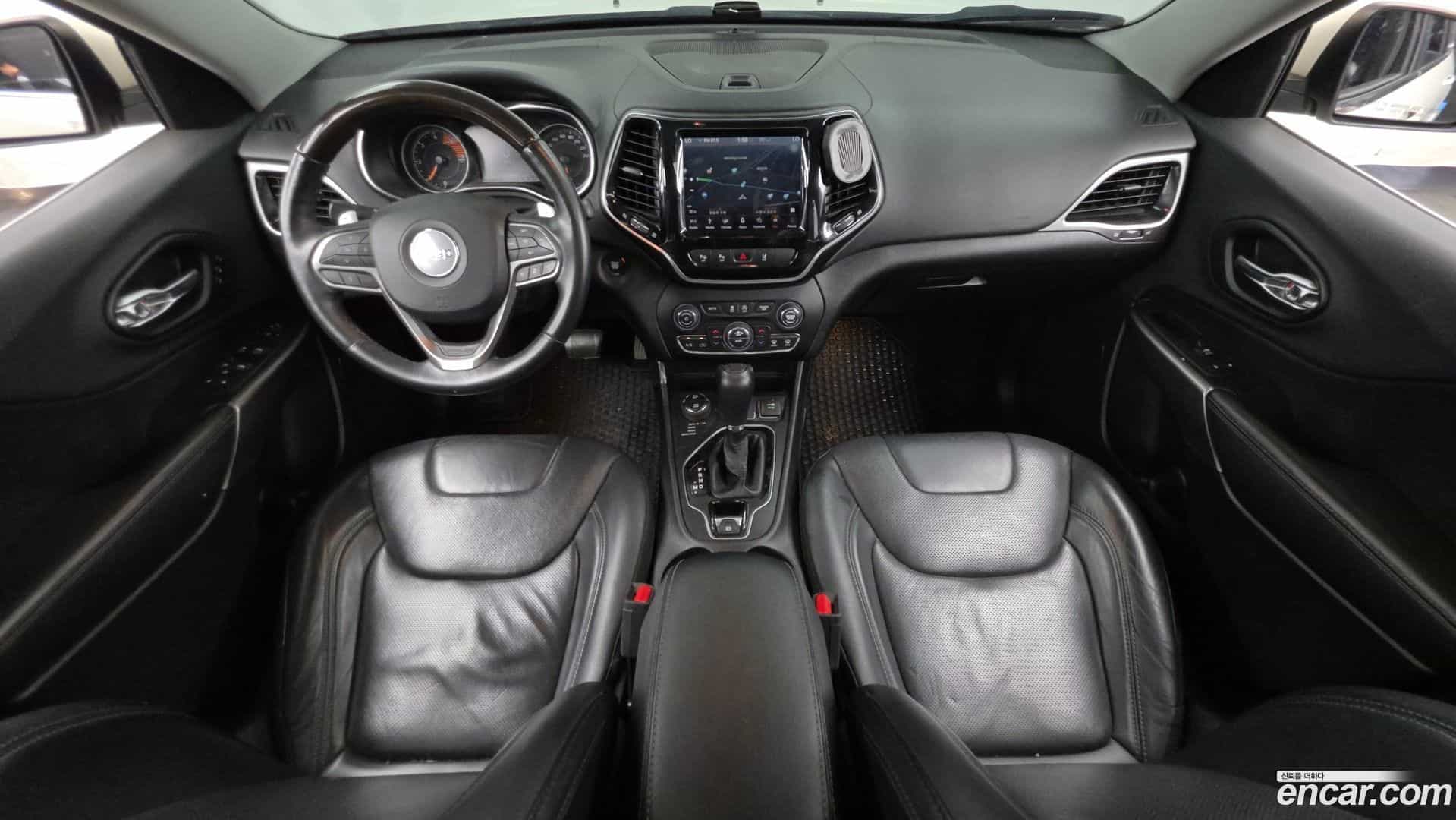 Cherokee Jeep 2019.3-INNER-007