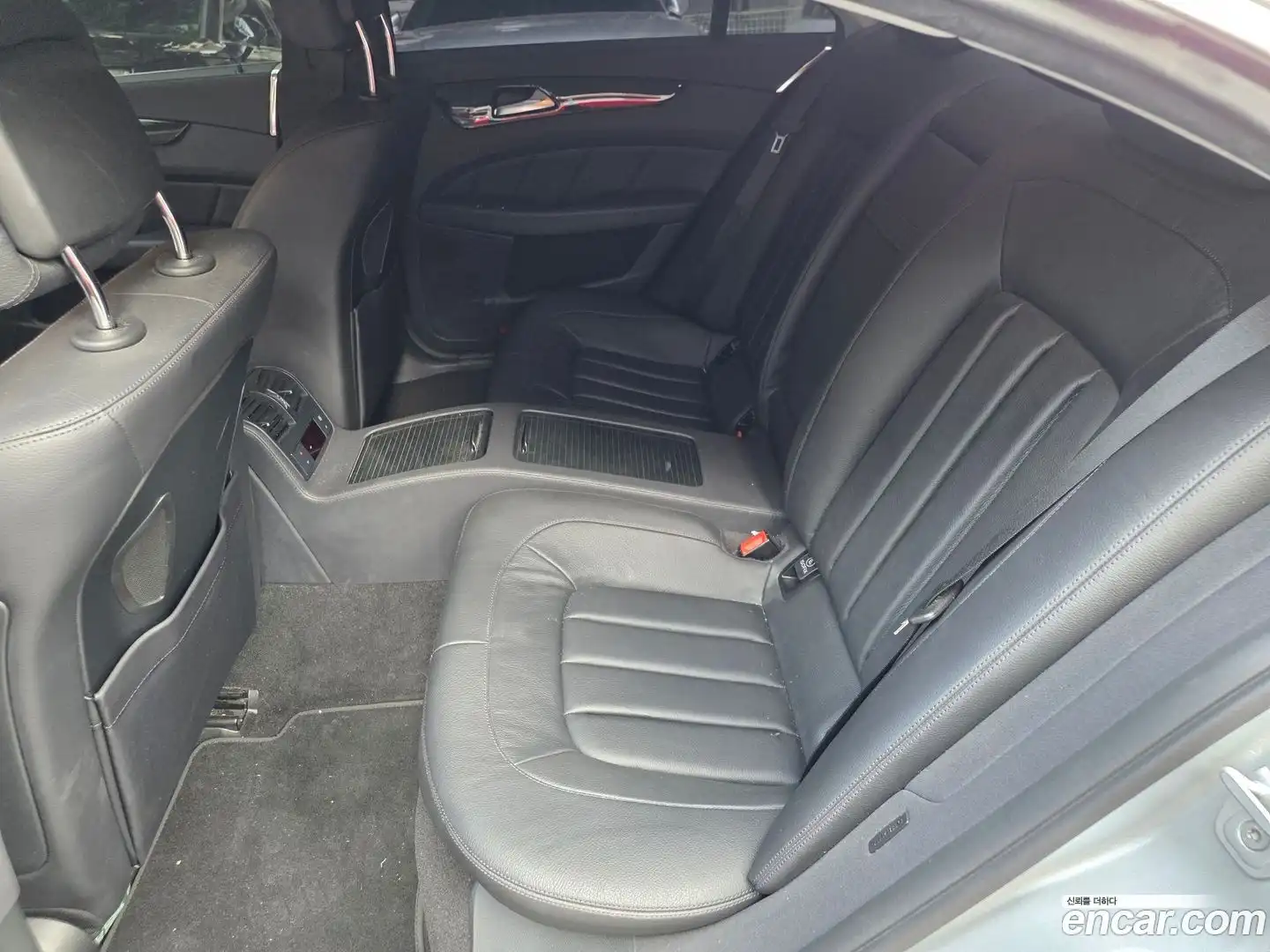 CLS-Class Mercedes-Benz 2016.3-INNER-009