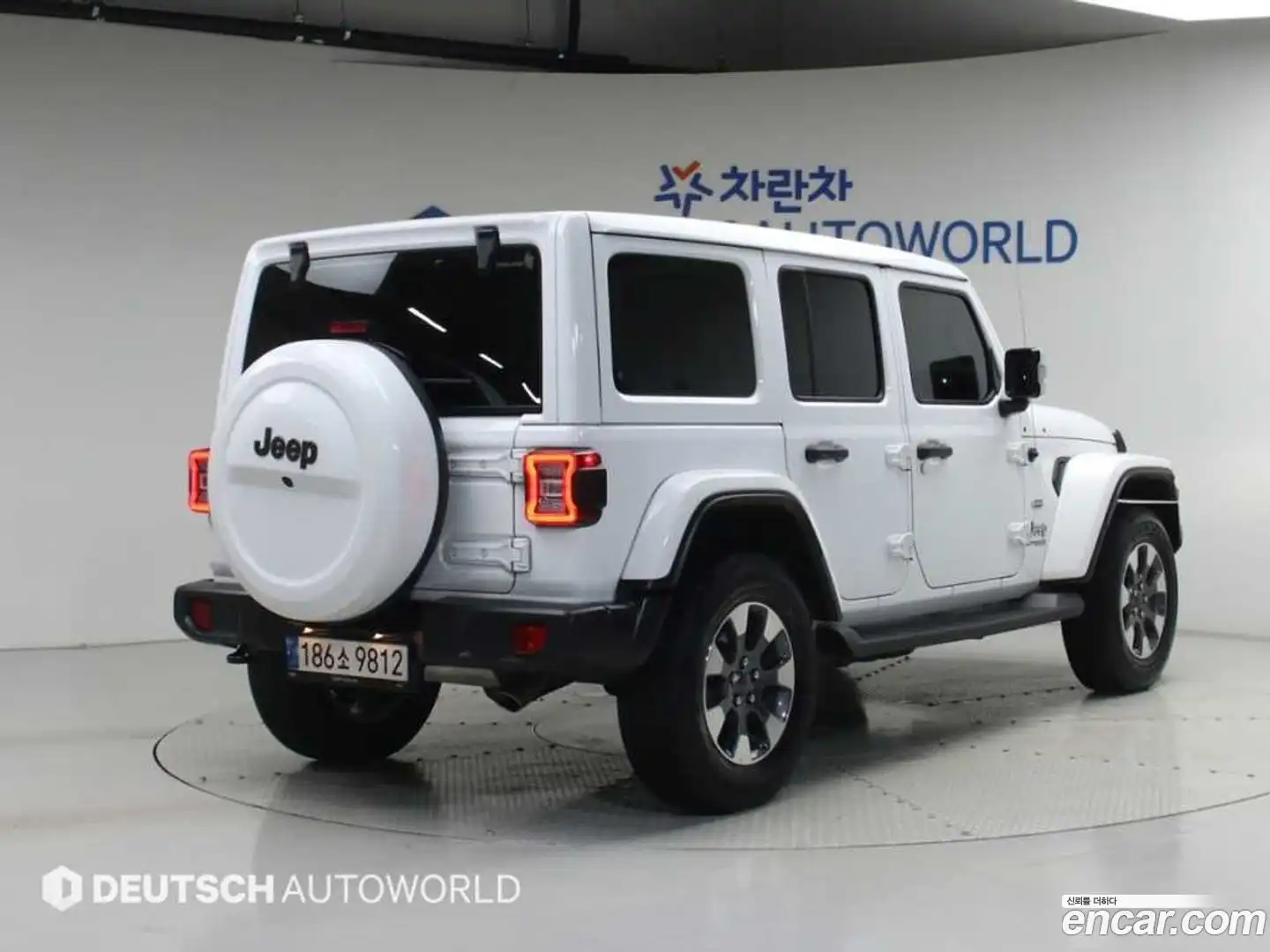 Wrangler Jeep 2022.2-OUTER-002