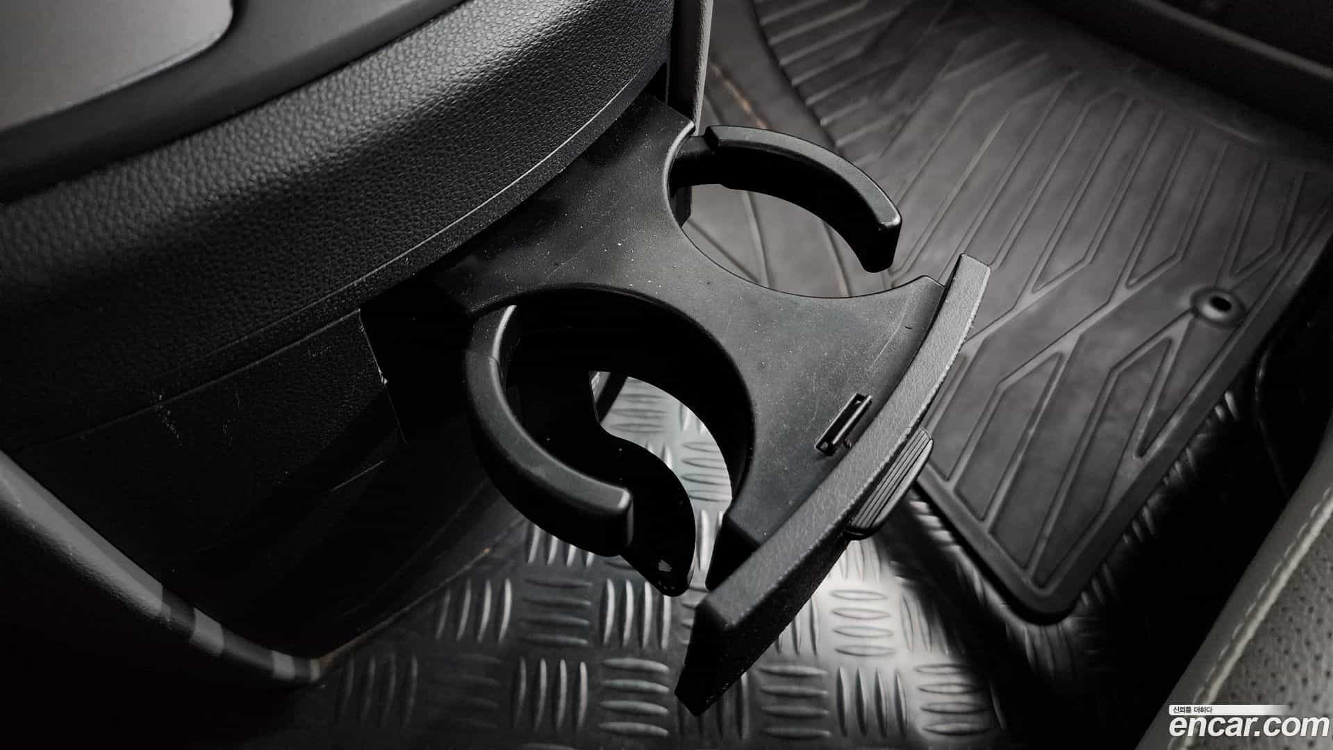 Starex Hyundai 2018.9-OPTION-041