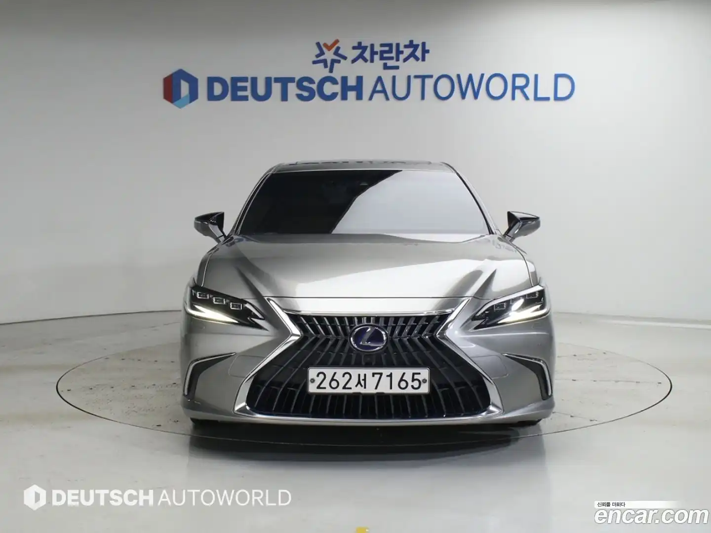 ES Lexus 2021.11-OUTER-003