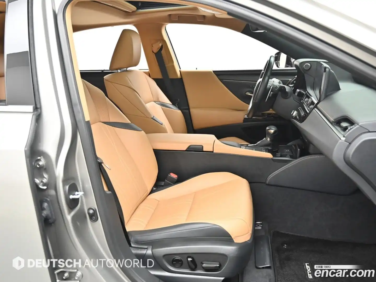 ES Lexus 2021.11-INNER-010