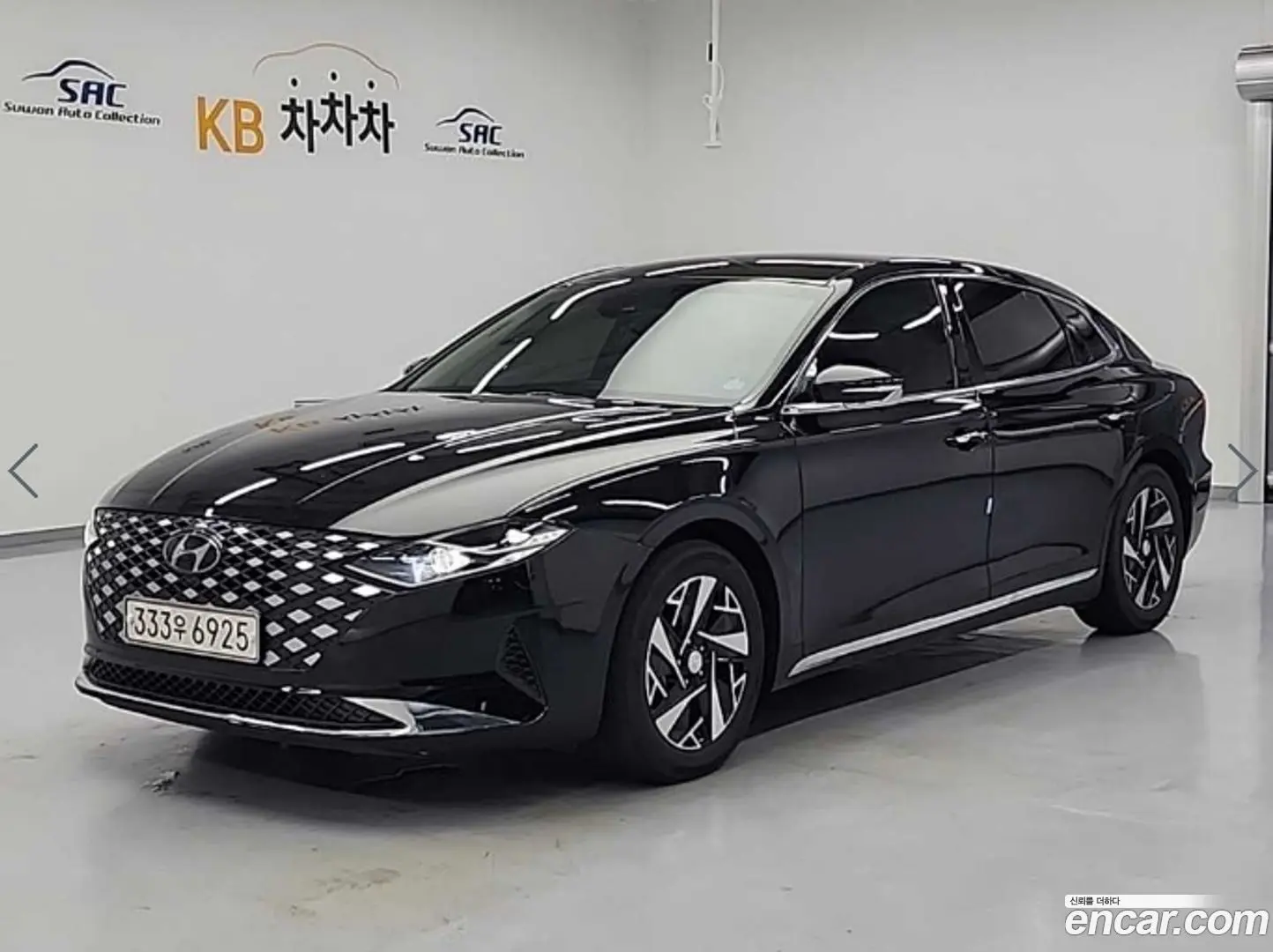 Main__Slider__Photo:Grandeur Hyundai 2020.1-0