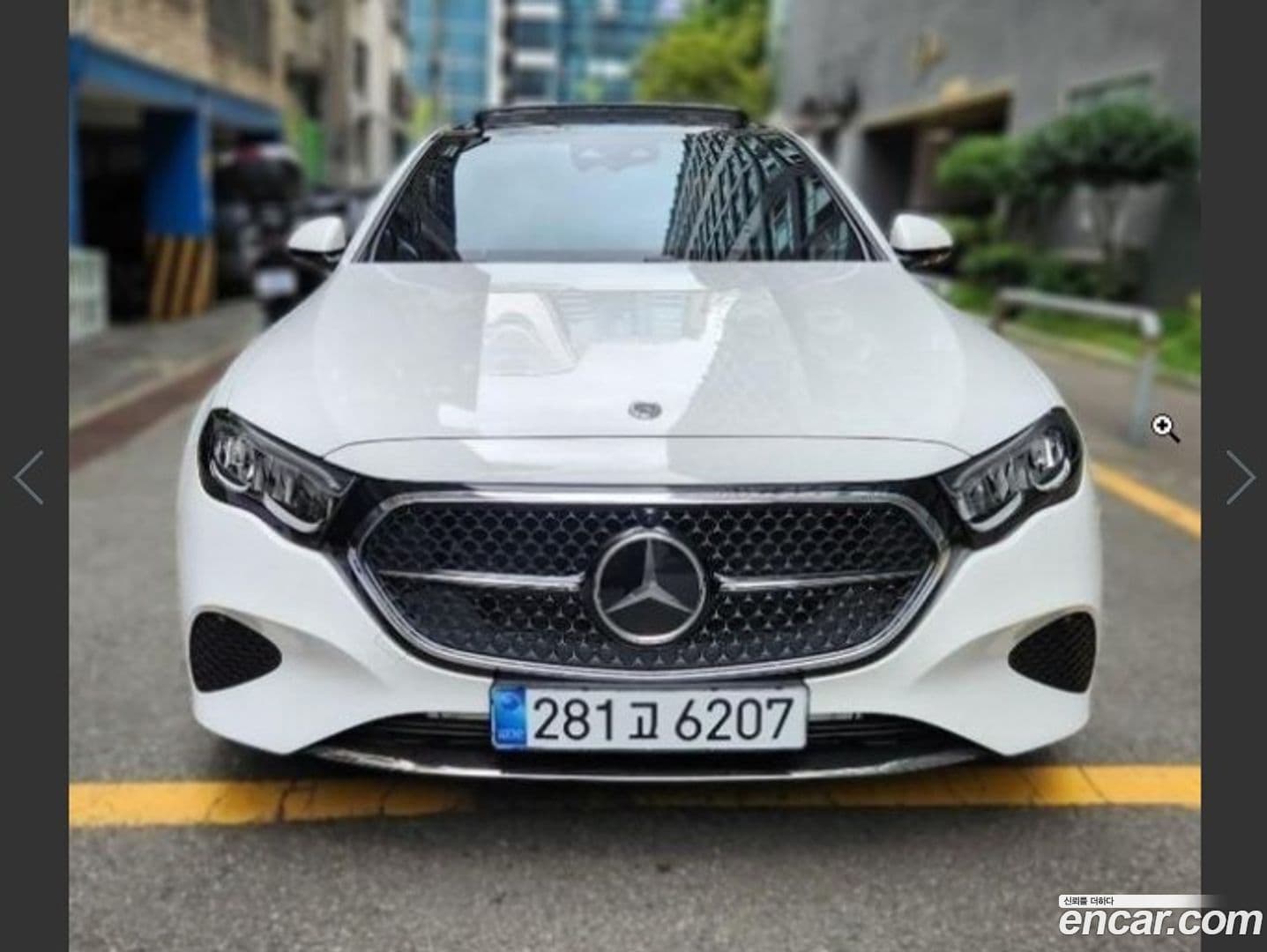 Main__Slider__Photo:E-Class Mercedes-Benz 2025.10-0