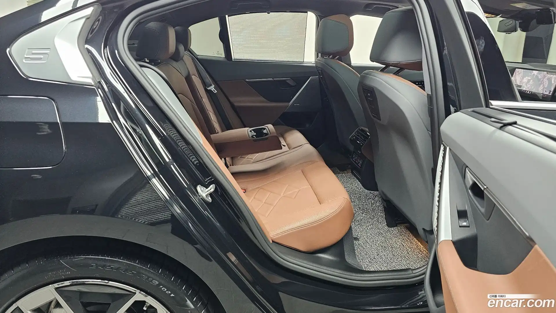 5-Series BMW 2023.10-OPTION-015