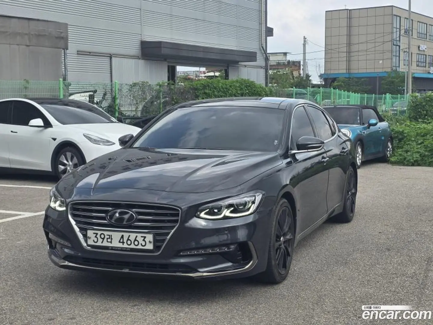 Main__Slider__Photo:Grandeur Hyundai 2018.11-0