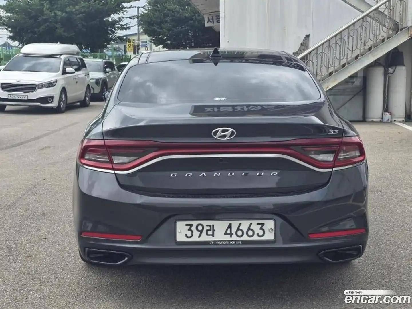 Grandeur Hyundai 2018.11-OUTER-003