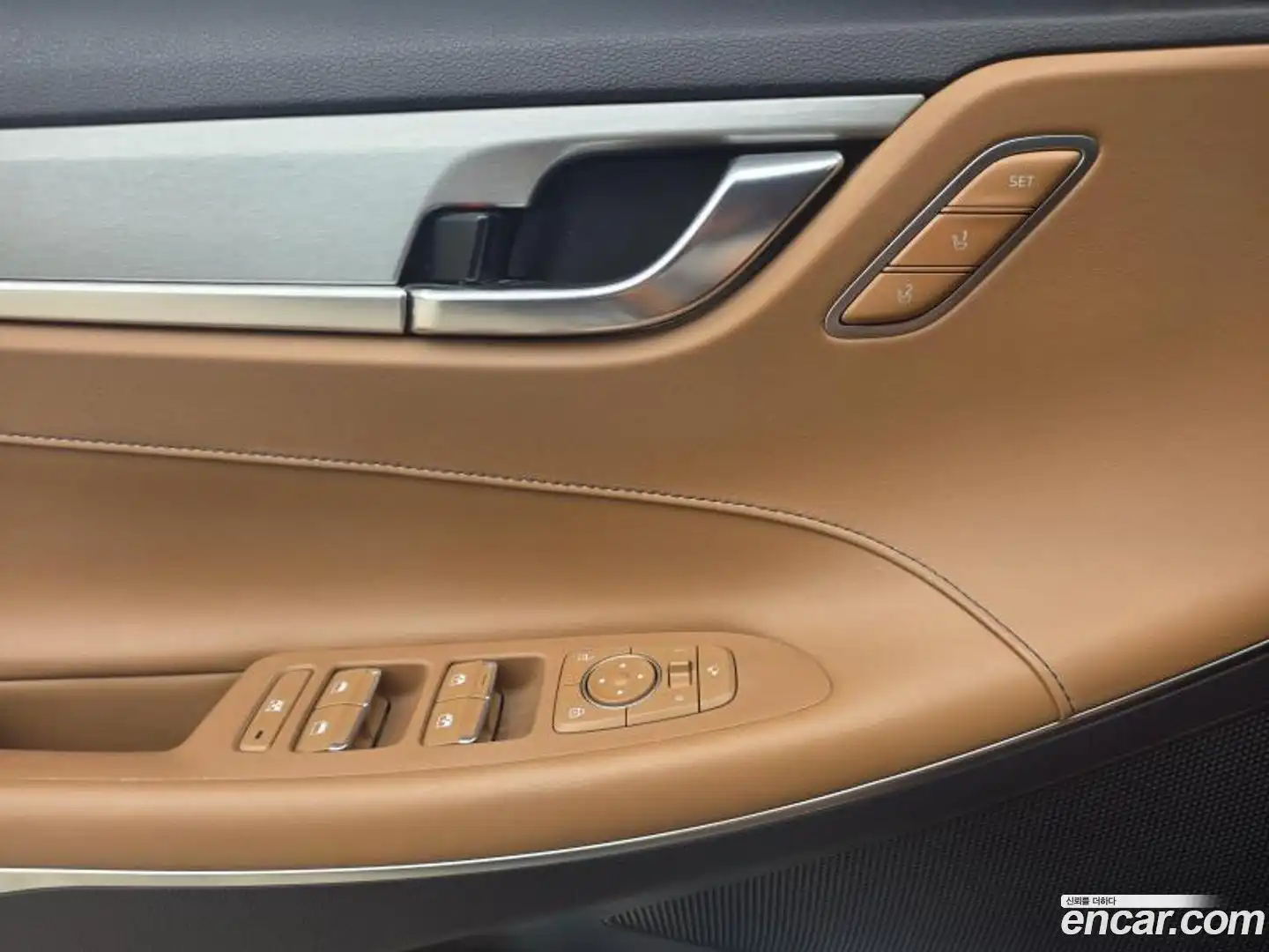 Grandeur Hyundai 2018.11-INNER-008