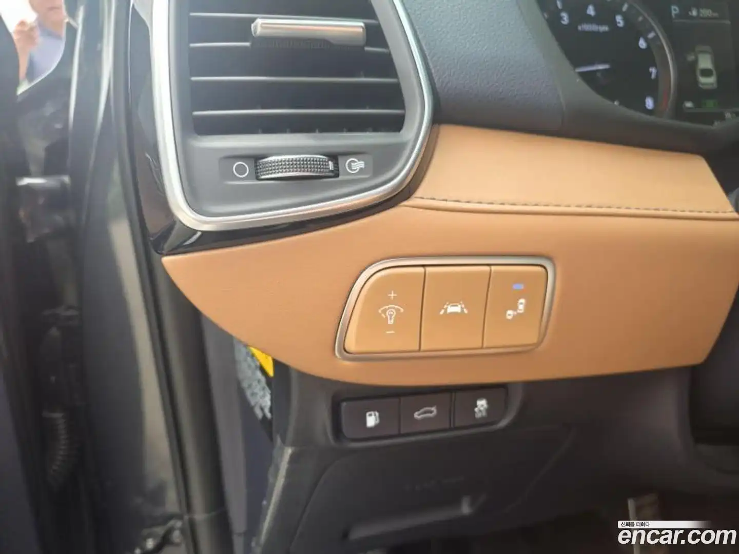 Grandeur Hyundai 2018.11-INNER-009