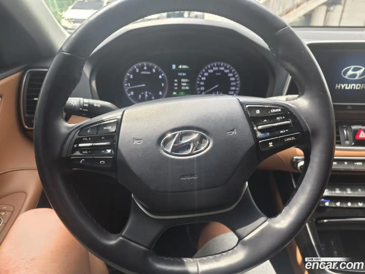 Grandeur Hyundai 2018.11-OPTION-020